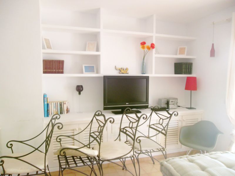 Moderno y luminoso apartamento en planta baja con piscina comunitaria en Cala Dor -- AP 33 VK