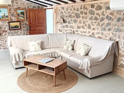 Moderno apartamento con piscina y NK incluido en Arta --- AP 248