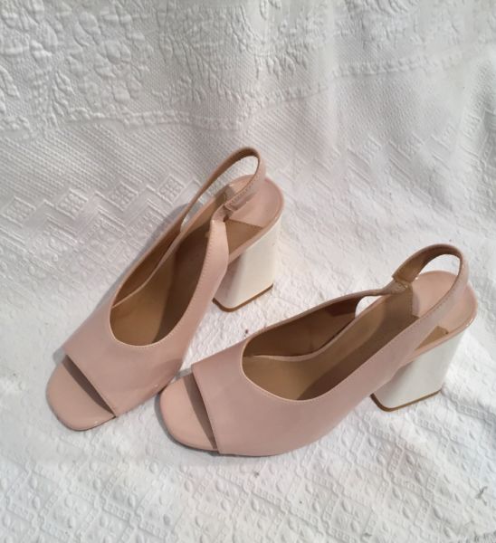 Modernes Kleiderpack hochwertiger Mode Gr. M/L/XL/XXL