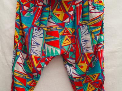 Modisches Kleiderpack ca. 150 Teile, Groesse M/L/XL/XXL, witziger Modeschmuck, Schuhe, Taschen,