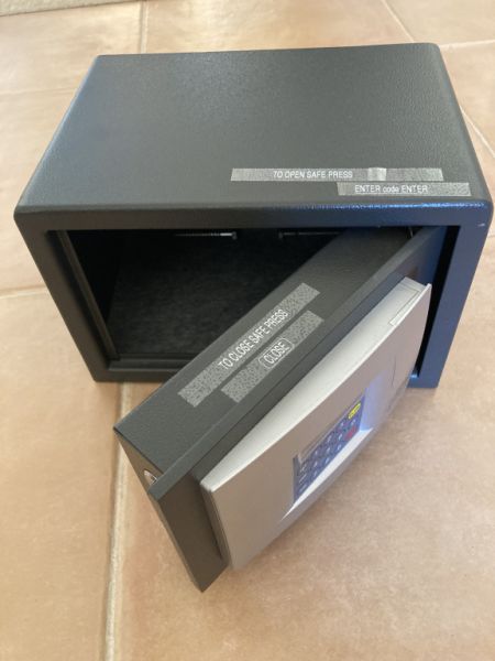 Cofre para muebles / Safe de Burg Wächter