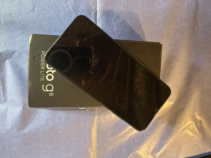 Motorola G8