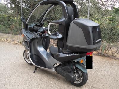 Motorradfahren ohne Helm BMW C1