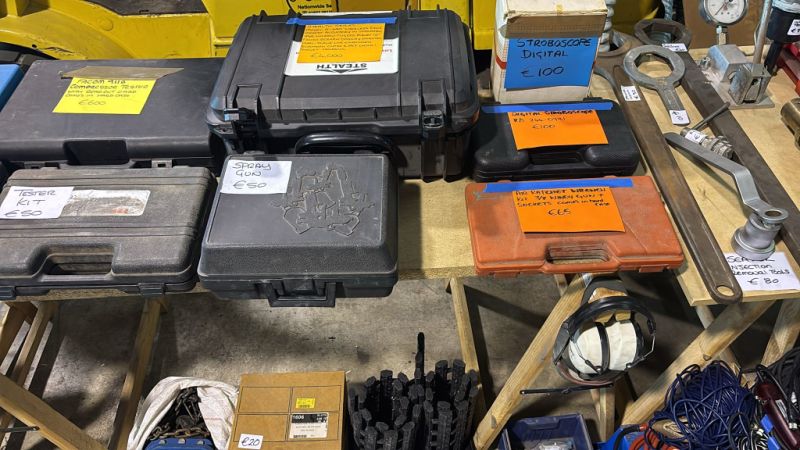 Motorständer (SEALY) & weitere Artikel