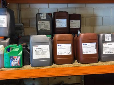 Motorständer (SEALY) & weitere Artikel