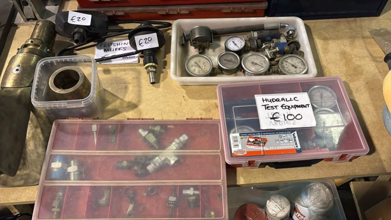 Motorständer (SEALY) & weitere Artikel