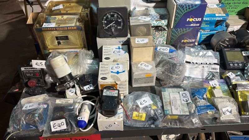 Motorständer (SEALY) & weitere Artikel