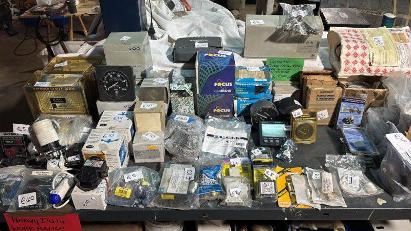 Motorständer (SEALY) & weitere Artikel