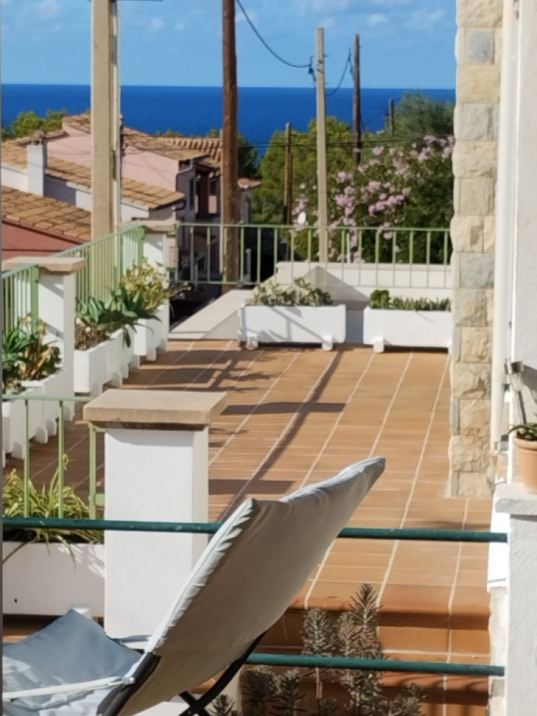 Nebensaison: Chalet mit Meerblick in Port de Canonge - Banyabulfar--- CH 16 WT