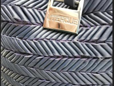 NEU! Edle Lederhandtasche von UTERQÜE, Dunkelblau NEU!