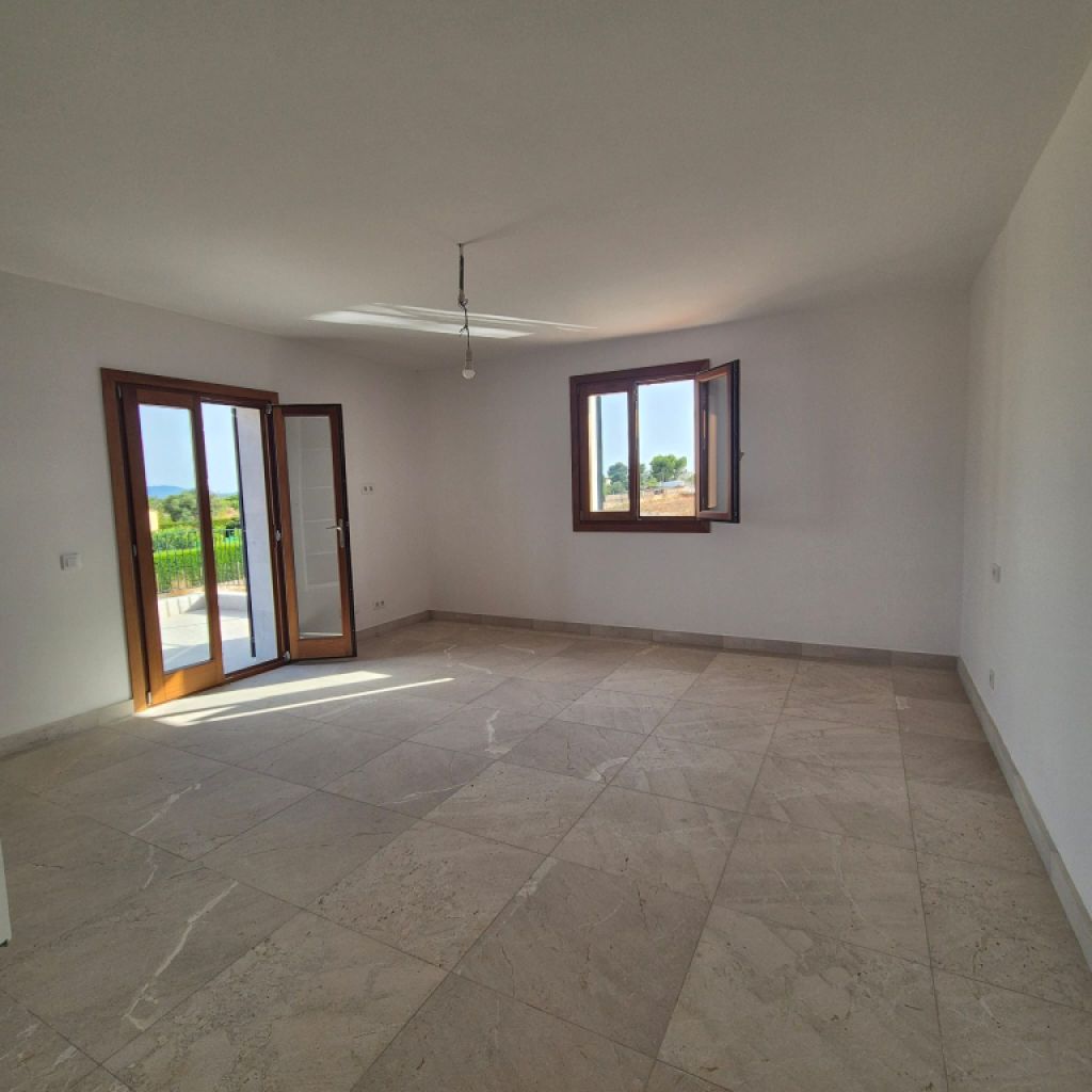 Finca rústica de nueva construcción con vistas a la Serra de Tramuntana – Inca