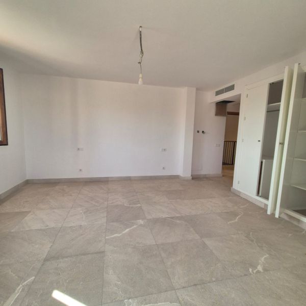 Finca rústica de nueva construcción con vistas a la Serra de Tramuntana – Inca