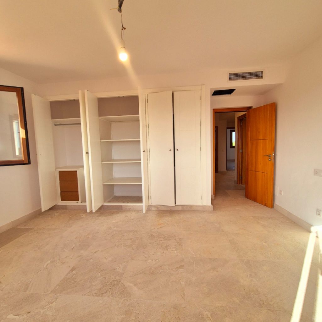 Finca rústica de nueva construcción con vistas a la Serra de Tramuntana – Inca