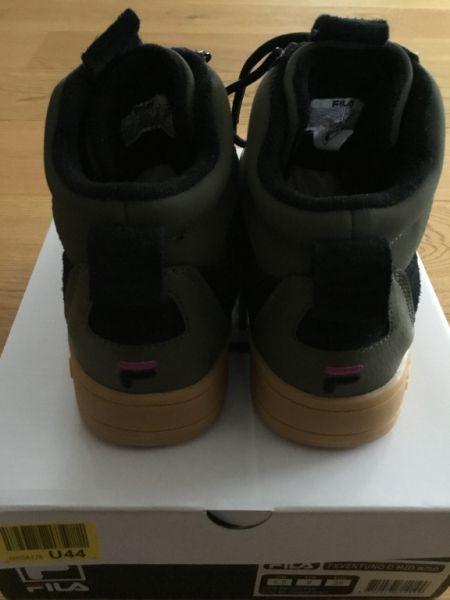 ¡NUEVO! Zapatillas FILA altas originales de piel, Talla 39, Caqui ¡NUEVO!