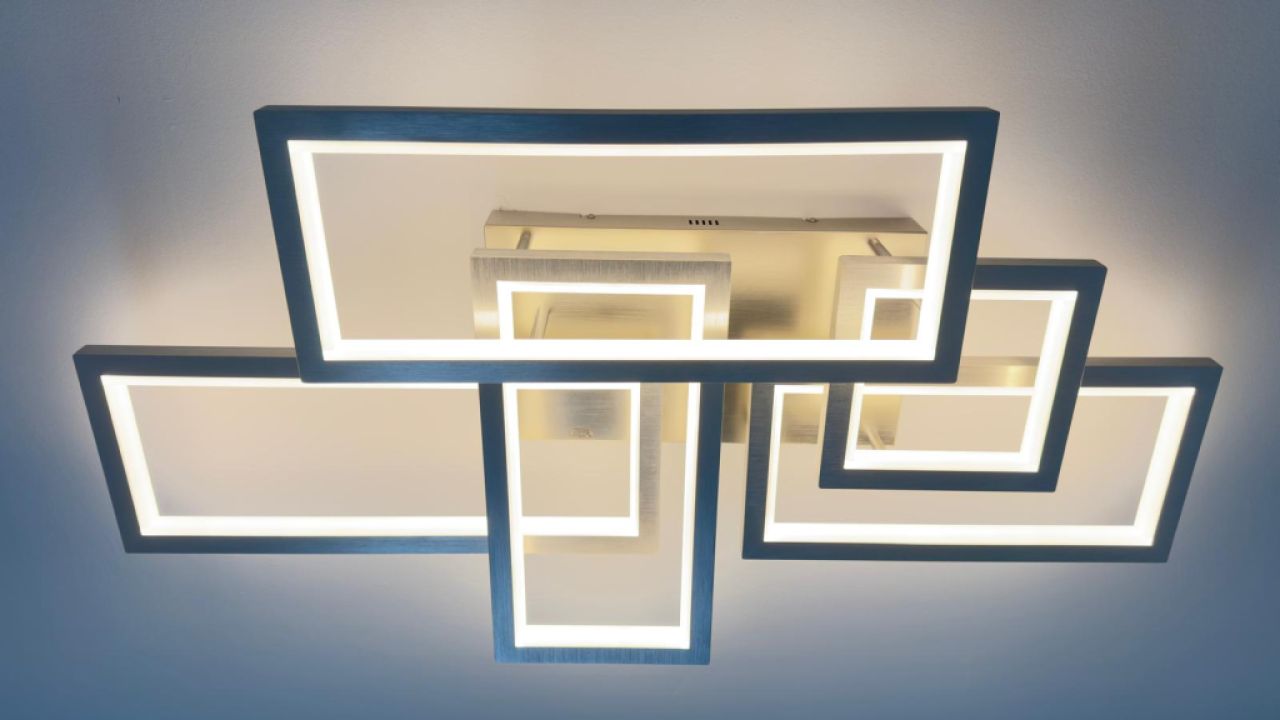 Neuwertige moderne LED-Deckenleuchte