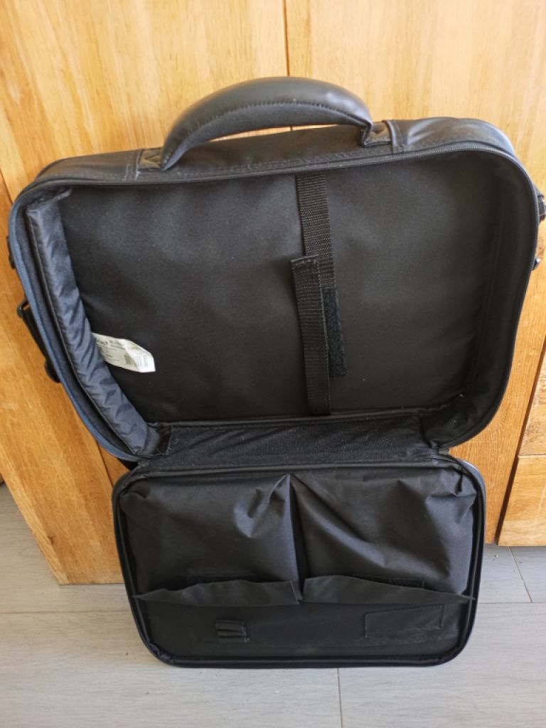 Bolsa prácticamente nueva para portátil/Notebook (equipaje de mano)