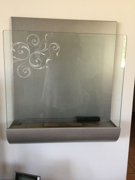 Neuwertiger Wandkamin Kamin