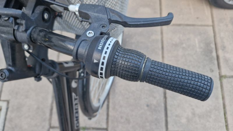 Bicicleta de mujer casi nueva 26 pulgadas