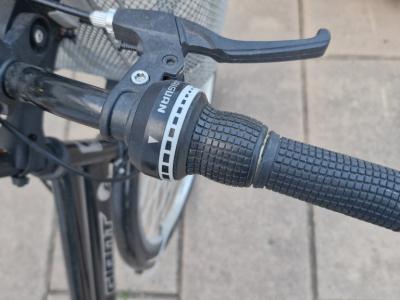 Bicicleta de mujer casi nueva 26 pulgadas