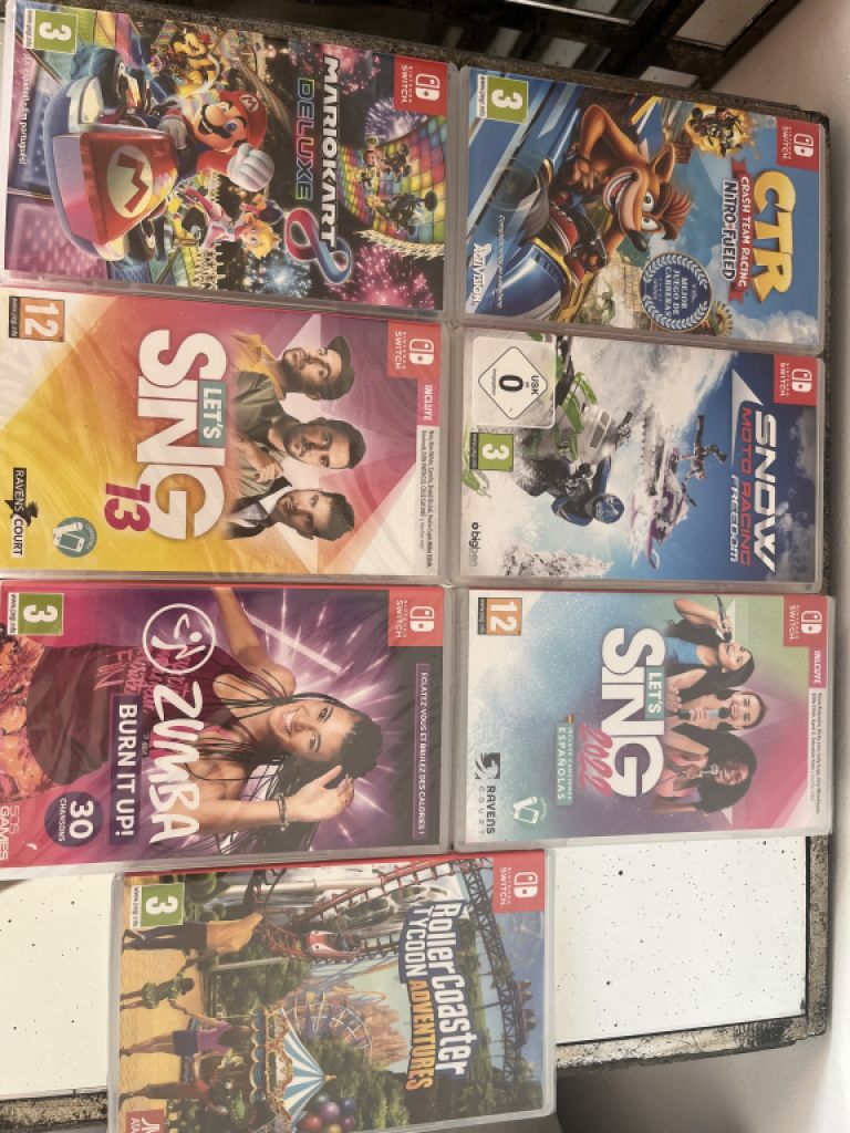 Nintendo Switch inkl Spiele, Controller / Set Handheld-Spielkonsole 15,8 cm (6,2") 32 GB