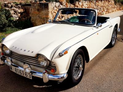 Oldtimer TR 4 A IRS in Santanyi
