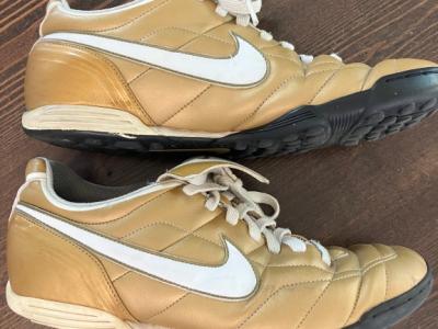 Zapatilla original NIKE talla 42