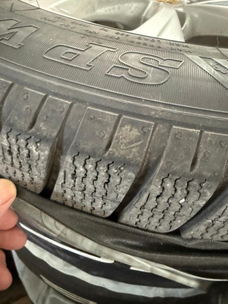 Juego de ruedas completas de invierno originales Porsche Macan III