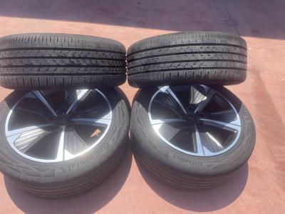 Originale Seat Cupra-Felgen R18X8 ET40 mit Reifen 245/45R18 96W.