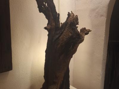 Lámpara de madera de pie original y única en su tipo