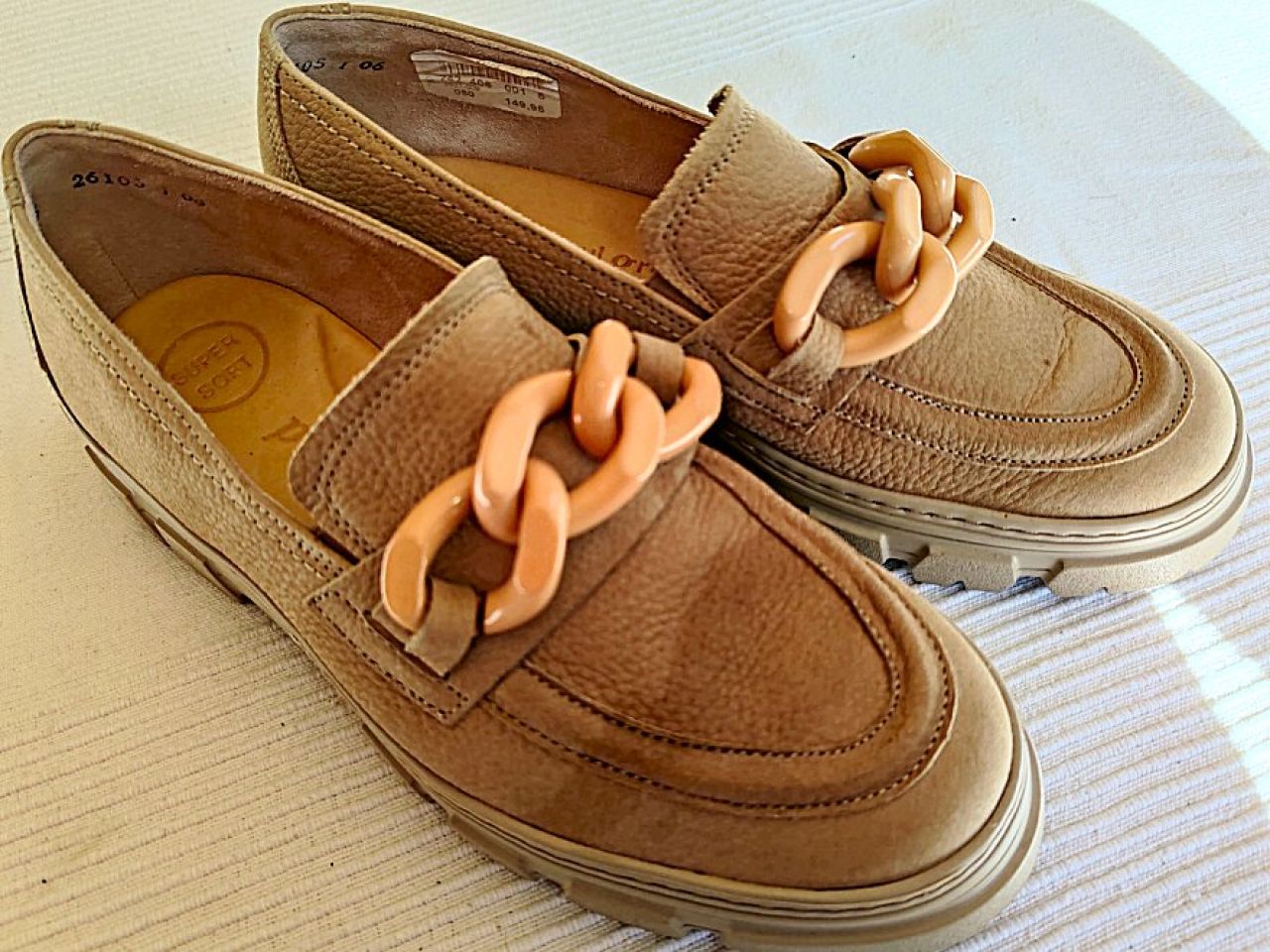 Paul Green mocasines de cuero con una cadena gruesa, talla 38, en muy buen estado