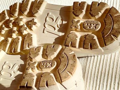 Paul Green Slipper aus Leder mit einer klobigen Kette, Gr. 38, sehr guter Zustand