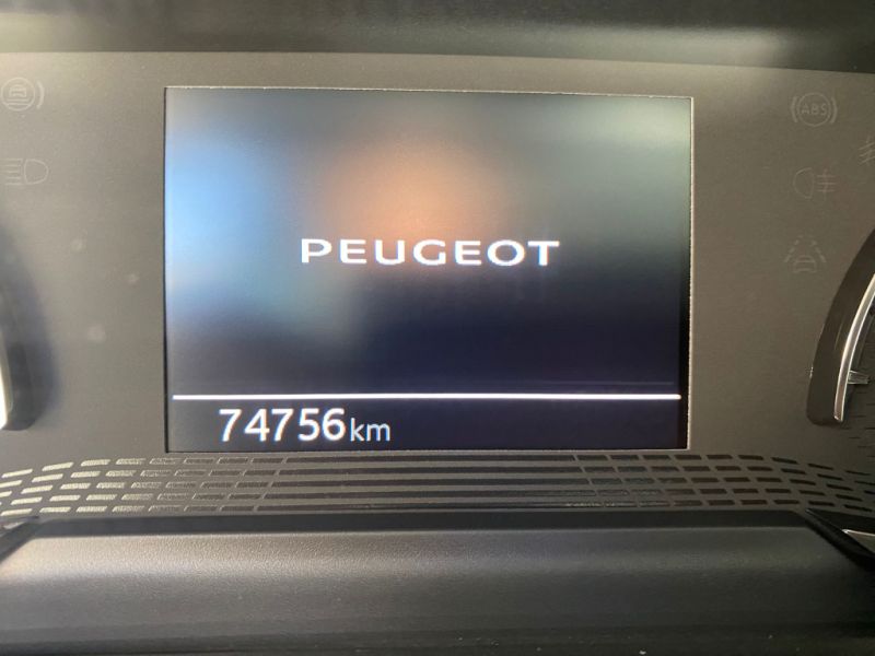Peugeot 2008 Active 1.2 100Cv 5p