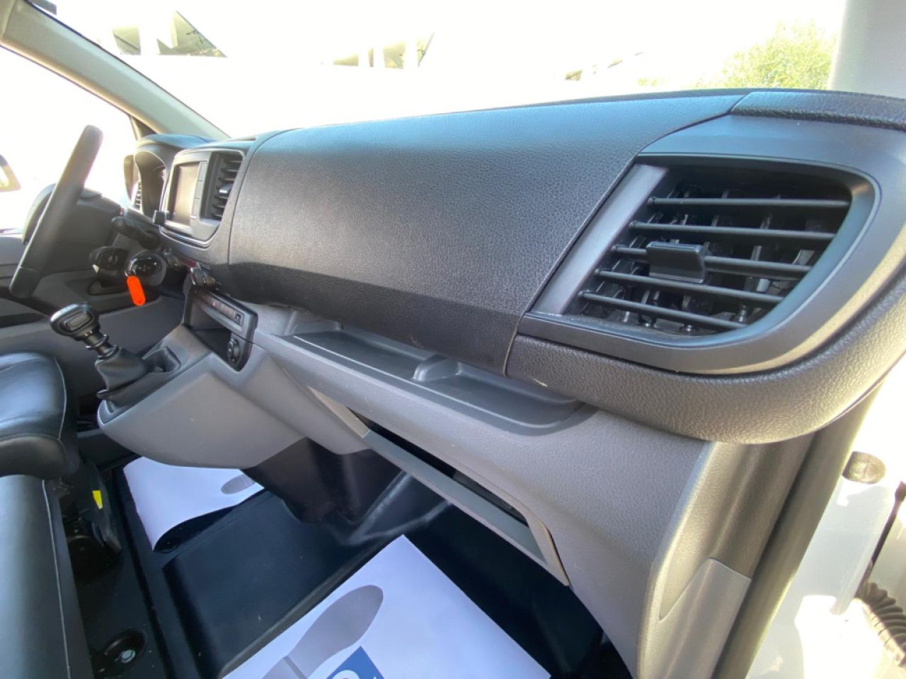 Peugeot Expert Premium 1.5 BHDi 102 CV Fg 4p