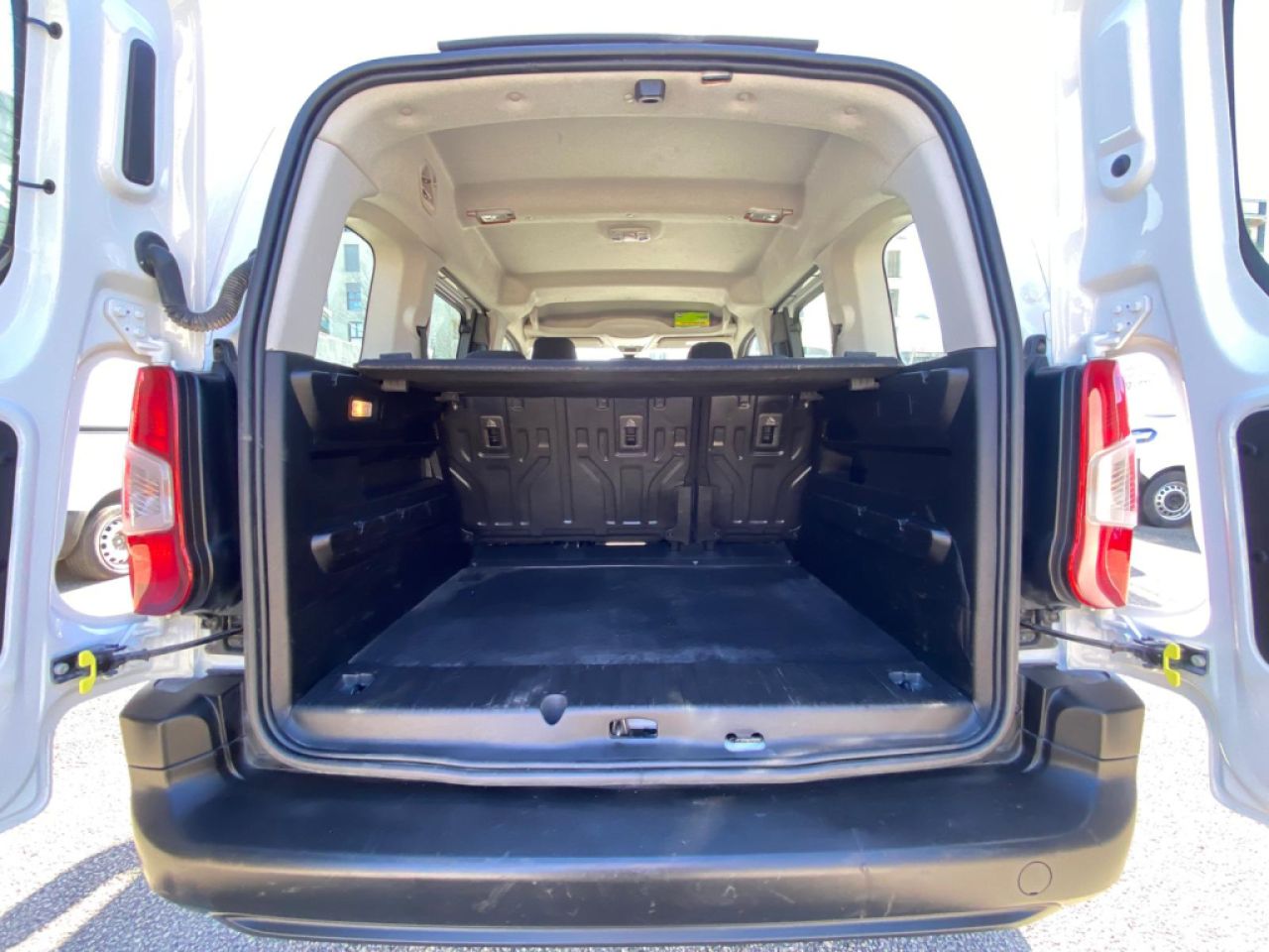 Peugeot Rifter Combi Active Bussiness 1.5Bhdi 102Cv 5p