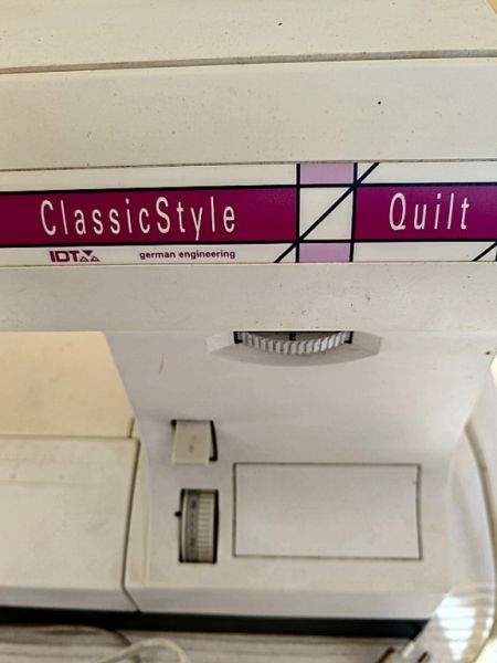 Pfaff ClassicStyle Quilt 1527 (IDT) – Defectuosa / Donante de repuestos / Para aficionados