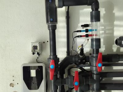 Pool Desinfektion neustes Modell Touchscreen astral idegis