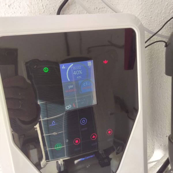 Pool Desinfektion neustes Modell Touchscreen astral idegis