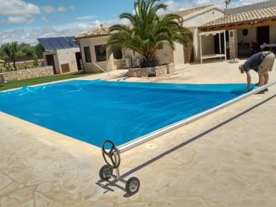 Cubierta de piscina en todos los tamaños y materiales