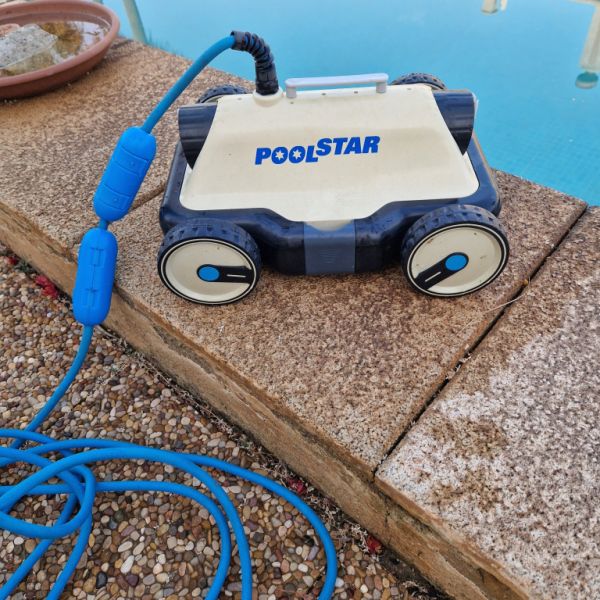 Robot de piscina para piscina de hasta 18m2