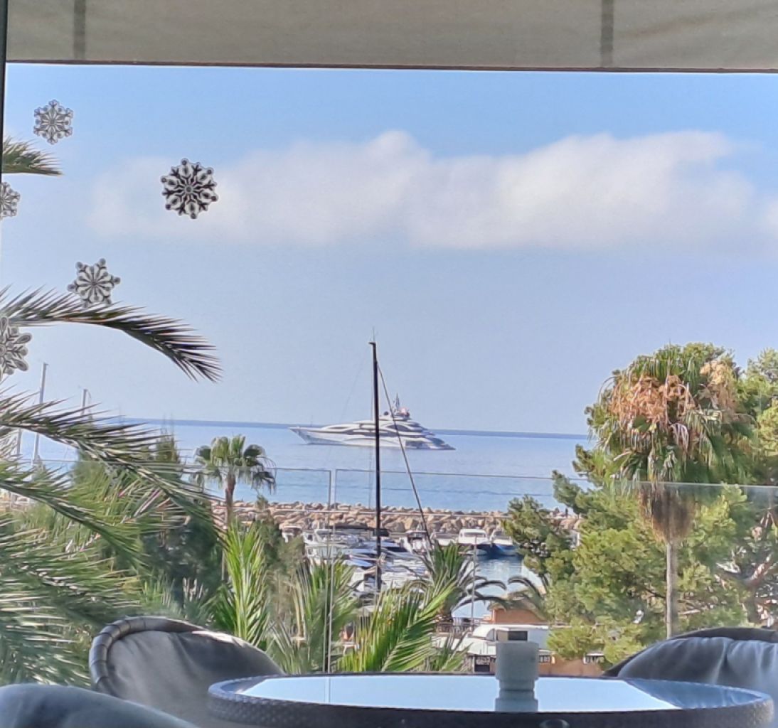 Portals Nous: Alquiler estacional - vistas al mar, acceso directo al puerto - jardín tropical con piscina