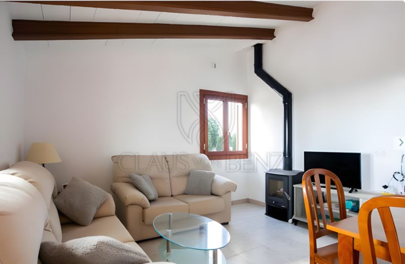 PORTOCRISTO: Finca rural cuidada con licencia de alquiler vacacional para 8 personas (solo venta)