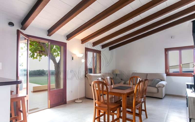 PORTOCRISTO: Finca rural cuidada con licencia de alquiler vacacional para 8 personas (solo venta)