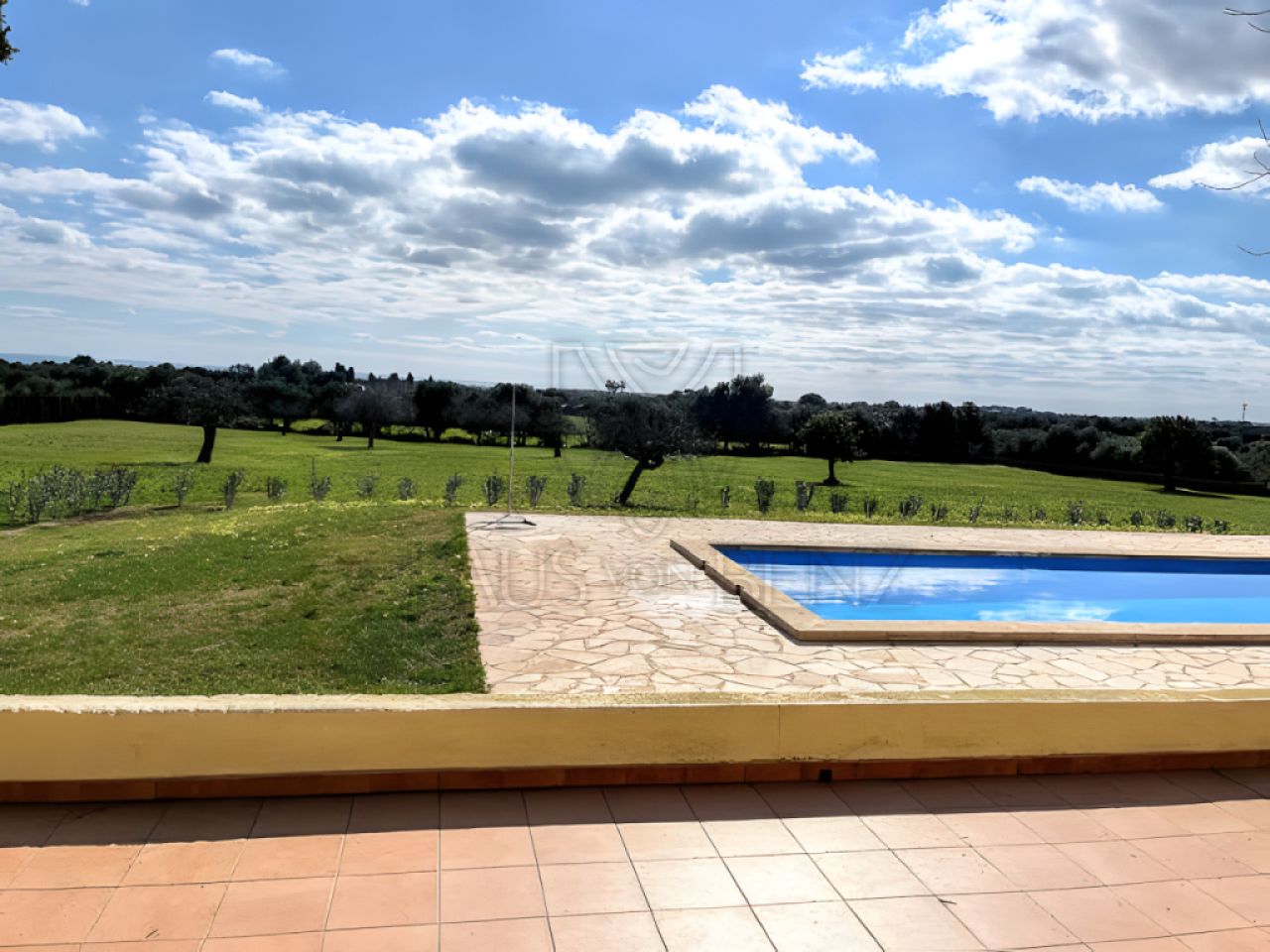 PORTOCRISTO: Finca rural cuidada con licencia de alquiler vacacional para 8 personas (solo venta)