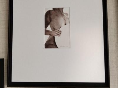 Retrato de mujer con paspartout y marco con crista