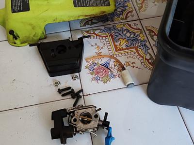 Poulan Kettensäge "Wild Thing" USA gebraucht – verkauft als defekt