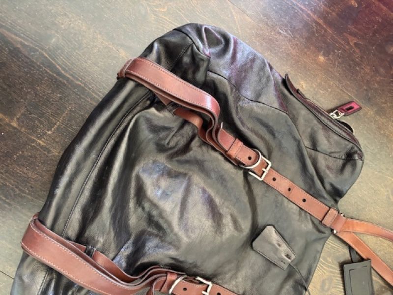 Bolso bandolera de piel PRADA