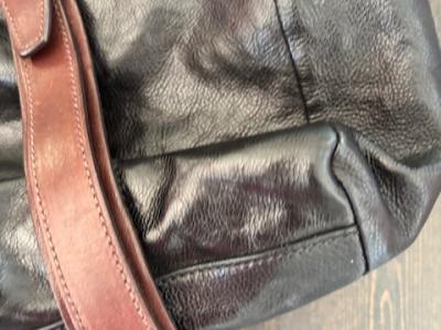 Bolso bandolera de piel PRADA