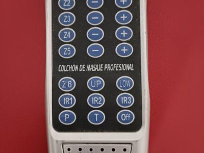 Professionelle Massageliege, platzsparend