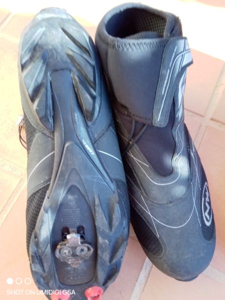 Zapatillas de ciclismo NORDWAVE Gore-Tex, talla 45 negras