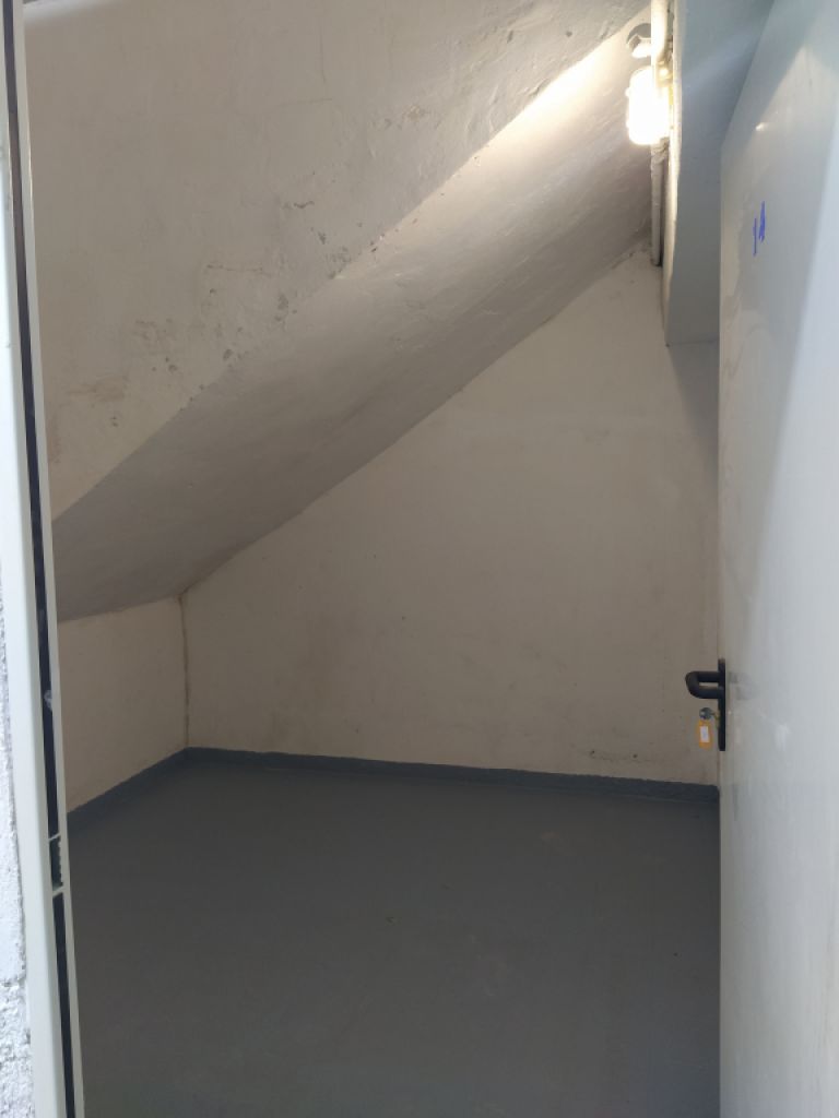 Local con negocio de trasteros